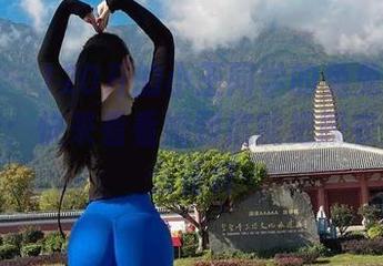 微密圈 – 120斤的小王同学的兔兔胶衣再度更新：快来看看她到底能把胶衣穿出什么花样