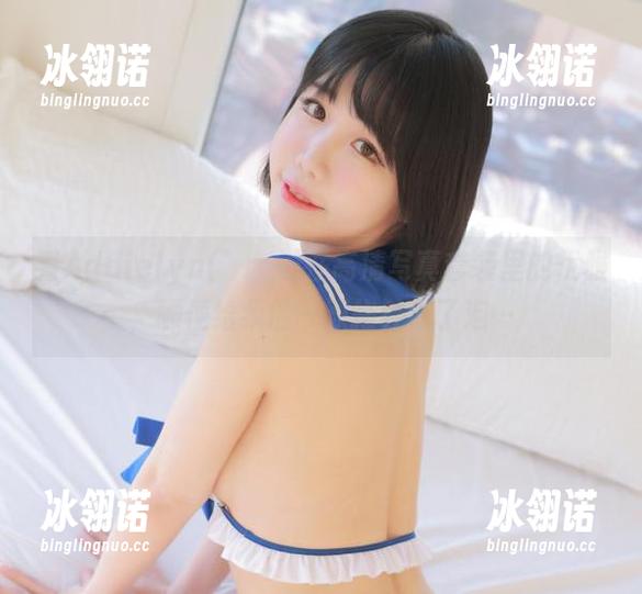 看Addielyn(에디린)在高清写真套装里的优雅，顺便给我的一双拖鞋流了泪…