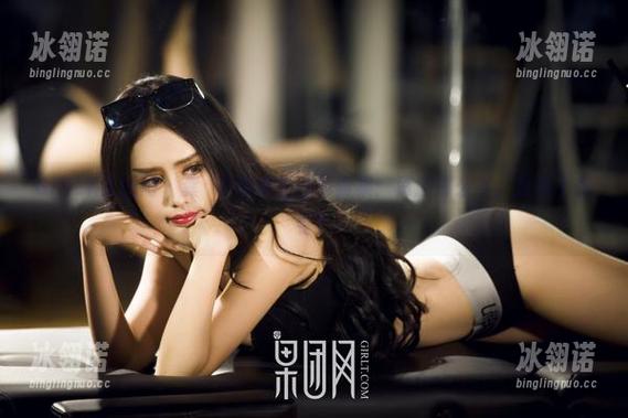 GIRLT果团网 - 龚玥菲的裤里丝写真集：资源那么多，谁能不想看？
