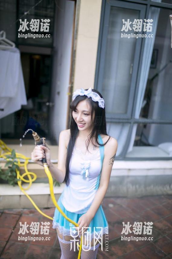 GIRLT果团网 随时随地,免费下载果团网清纯佳人浴室静卧,享受这份静谧。