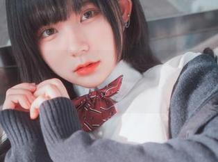 Hizzy(히지)的JK在线合集：干嘛沉迷她的野性眼神？