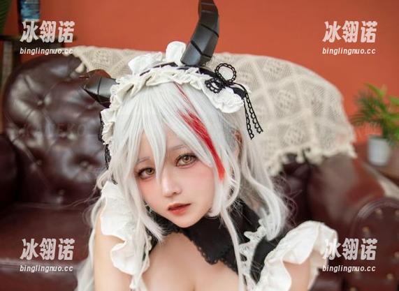 KANEKO_咔喵的办公室妙趣套图：最新工作状态，太吸引了！