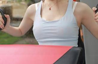 MFStar模范学院 – 把fairy如歌女友的写真拿去参加选美，她肯定能自带闪光效果！
