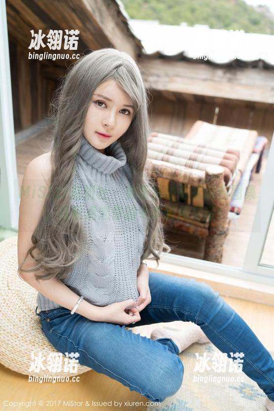 MiStar魅妍社 - 黄乐然的毛衣美图图集，轻松点燃你的冬季时尚灵感！