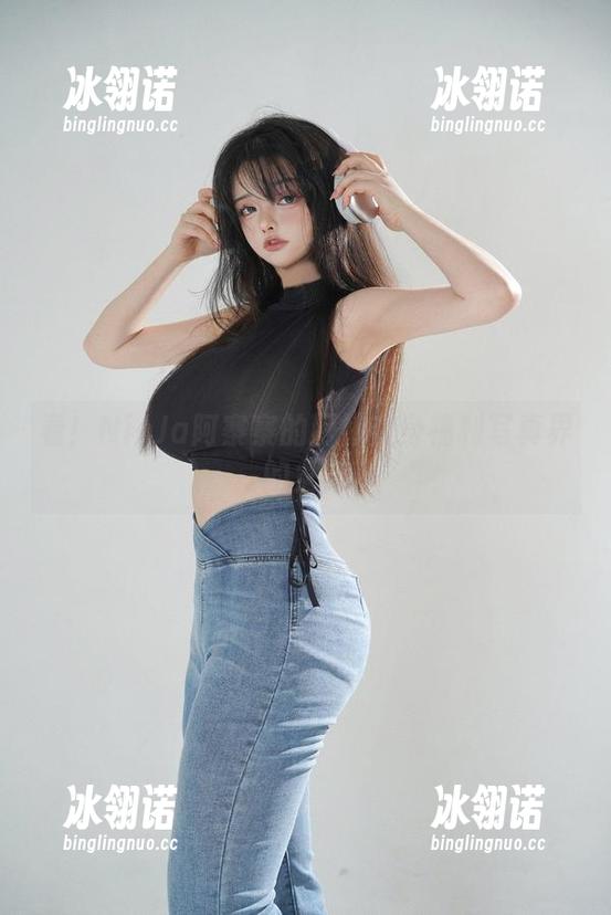 看！NinJa阿寨寨的厨娘变身福利写真界的女王