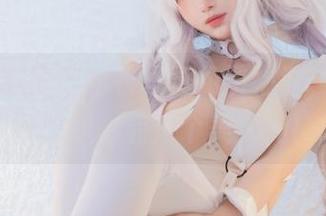 Shika小鹿鹿内衣写真免费福利，穿上内衣的你也能是个美人儿！