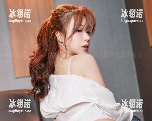 谁能抵挡得了Sia(시아)的粉色果冻资源？简直是视觉的绵绵冰