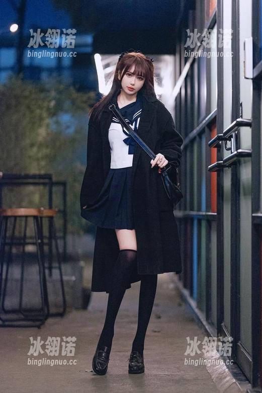 谁能抗拒？Tina很妖孽呀的不良JK美图里藏着的小秘密