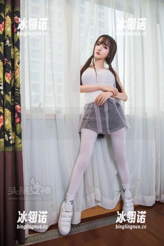 TouTiao头条女神 - JennyR带你玩转秘密写真，作品里的调调真是无敌！
