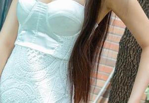 UGirls尤果网 – 若彤BOOMBOOM的户外写真分享：在美丽的景色中找到你的灵魂伴侣！