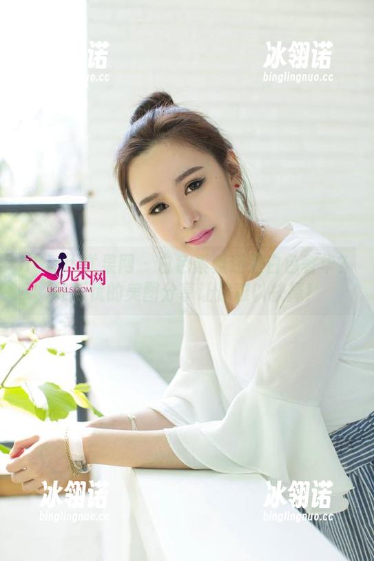 UGirls尤果网 - 白色素雅还是白色奢华？韩乐优的美图分享让你难以抉择！