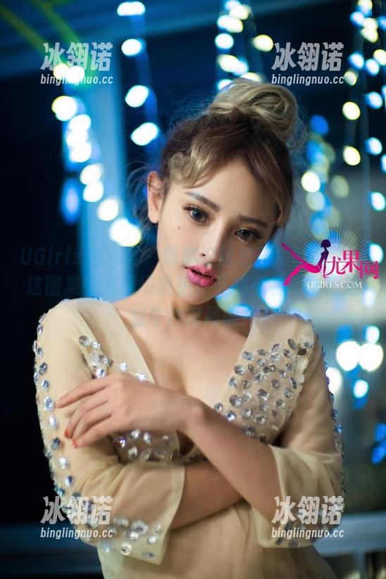 UGirls尤果网 - 颜亦汐旅拍背后的故事：这图集可是现场抓拍！下载看看吧，别错过奇妙瞬间哦！