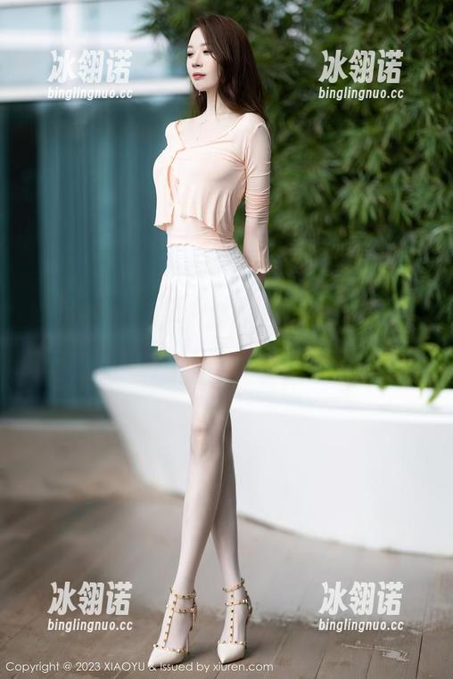 XIAOYU语画界-王馨瑶yanni XIAOYU语画界 - 黑丝美腿大赏,王馨瑶yanni免费资源让你目不转睛!