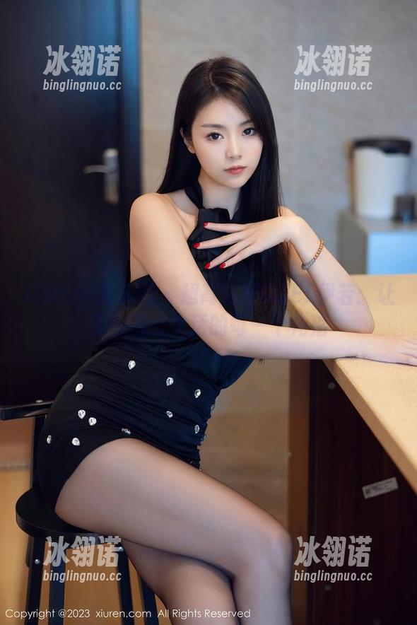Xiuren秀人网 - 超高清MODEL伊若：让瑜伽融入生活的每一个角落