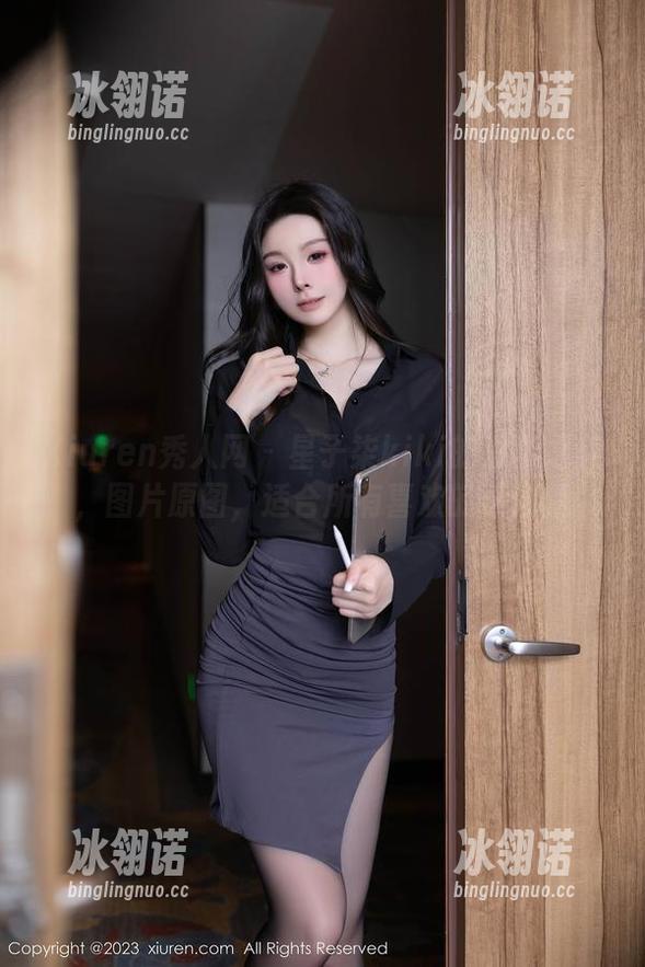 Xiuren秀人网 - 星子柒kiki的温柔之美，图片原图，适合所有喜欢的小清新