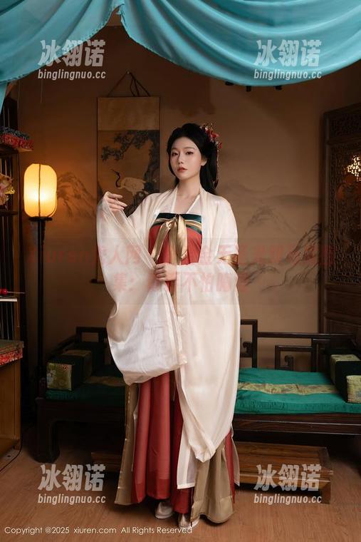 Xiuren秀人网 - 李金金无圣光双马尾图集：青春不怕晦涩