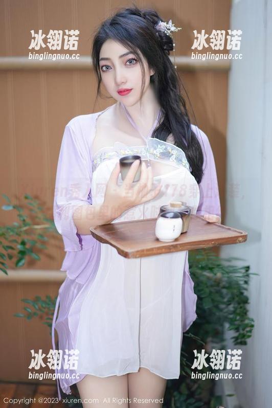 Xiuren秀人网 - 当柚子178穿上泳装，福利图包里的惹火时刻与你相约