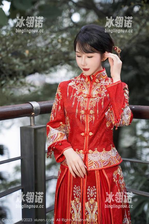 Xiuren秀人网 - 糯美子MINIbabe婚纱合集：如同绵绵细雨的温柔分享，让人想起初恋
