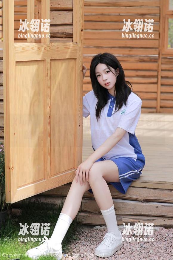 Xiuren秀人网-雅茹老师 Xiuren秀人网 - 瑜伽的魔力:雅茹老师的神秘合集,体味那份柔韧不拔!