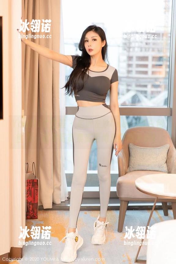 YouMi尤蜜荟 - 走进左冰Queen的白色世界：这本写真集资源绝对不同凡响！