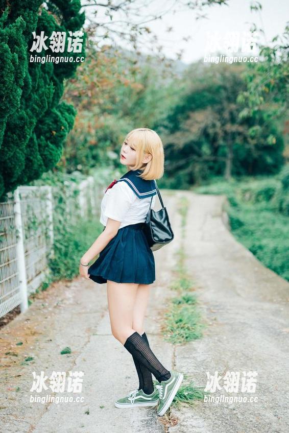 Zia(지아)居家图集：让你在沙发上也能恋爱，下载你的幸福时光！