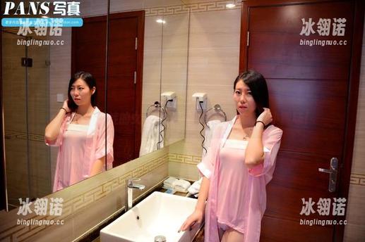 pans - 娃娃的女友日记：最新图库里有点小暧昧！