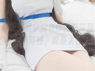感觉牛仔裤就是你的负卿的第二层皮，看看这些高清原图，真是太合适了！