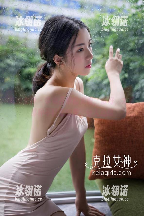 克拉女神-百琳 克拉女神 - 学妹百琳的美图,很好,尤其那种不经意的美,让人心动