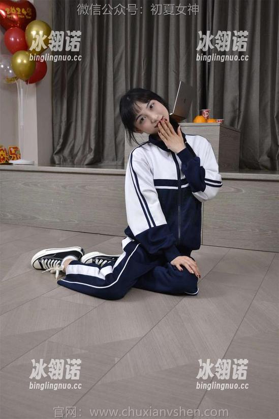 初夏女神-安妮 初夏女神 - 看安妮的私房原图:古往今来的时尚,直接让我沉浸在梦幻中!