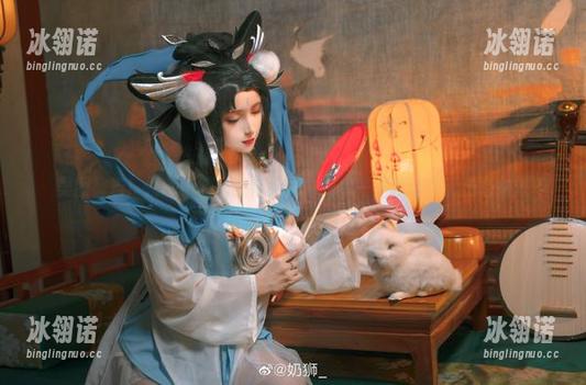 奶狮不咬人 美图警告!奶狮不咬人的自拍照,简单一滑就让你无法自拔。