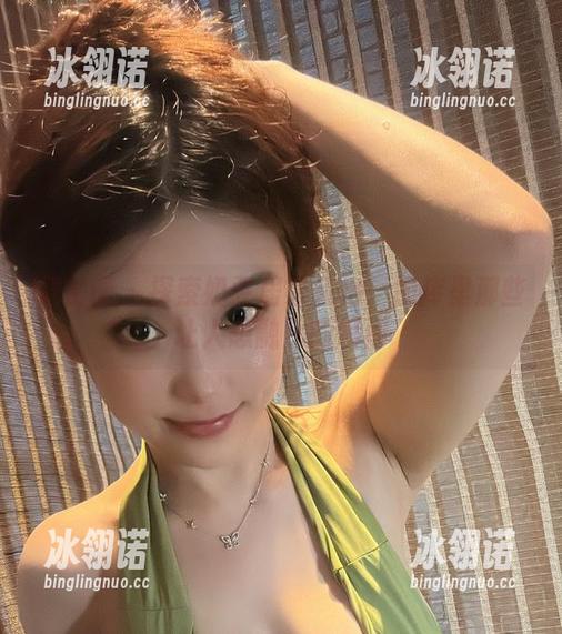 奶雯 微密圈 - 探索奶雯居家风格:图库里那些让人想融化的瞬间