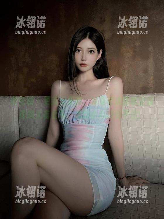 微密圈 - 更新又更新，妮是老虎这职业装理想太有看头，我的小心脏受不住！