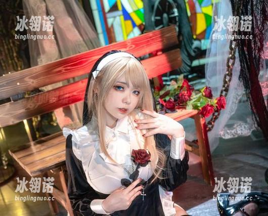 调皮的御姐：安食Ajiki写真集，下载前请准备好心跳！
