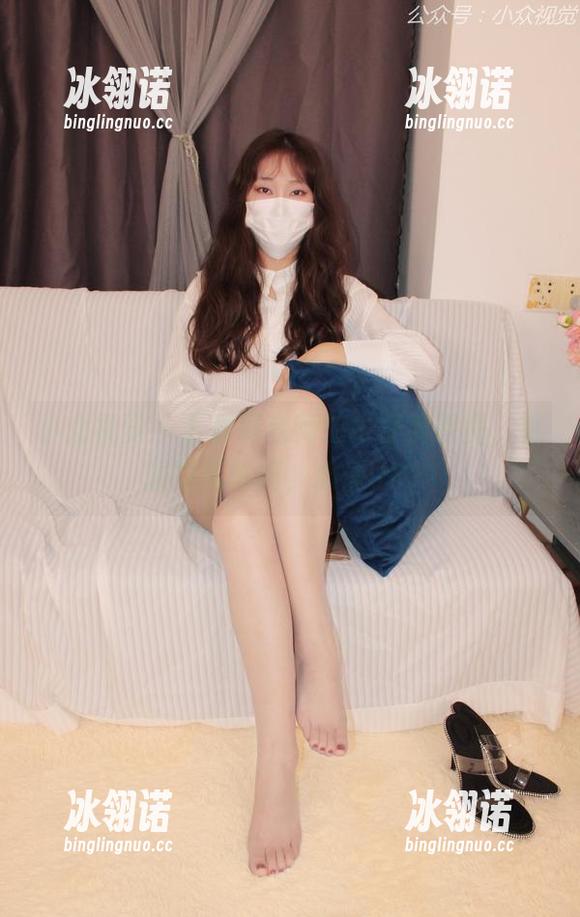小众视觉-珂老师 小众视觉 - 下载珂老师的牛仔裤原图,掌握时尚脉搏,心情UP!