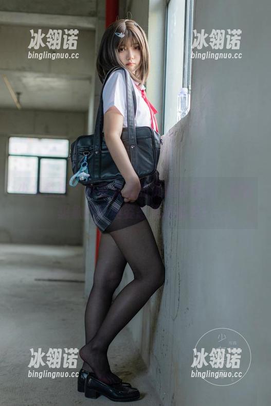 少女秩序-小葵 少女秩序 - 小葵女王的资源量惊人,你能想象的经典姿态通通都有!