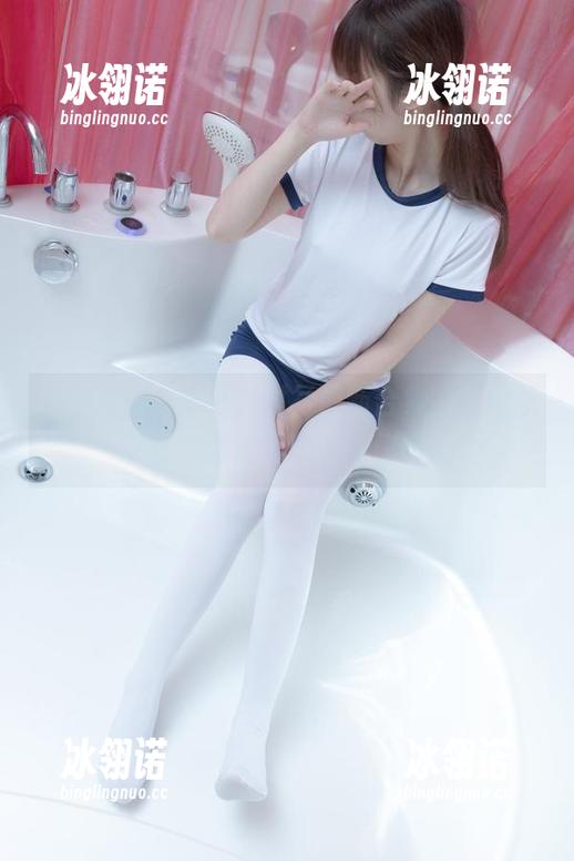 少女秩序 - 鹿可白衬衫最新合集，让我忍不住想靠近，想围着你转！