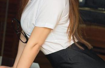 尤果网 – 修女乔依琳：给你免费的一瞥，不怕上天的问罪！