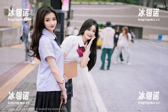 尤蜜荟 - 天台上的欧阳LuLu：最新图集，令人侧目的绝美光影！