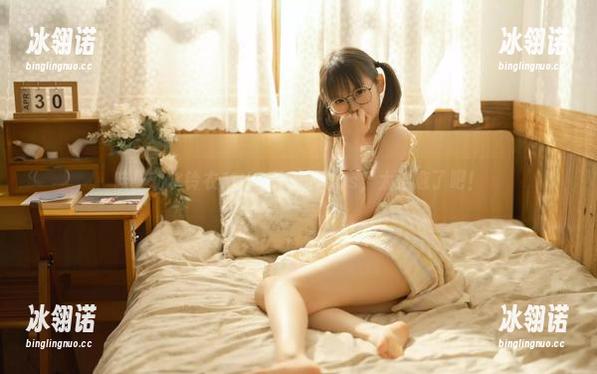 哇！幼水铃衣Miku最新的Cos，太治愈了吧！