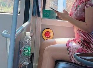 微密圈 – 张老师的全套图集：绿意盎然，光影之间，藏不住的美丽！