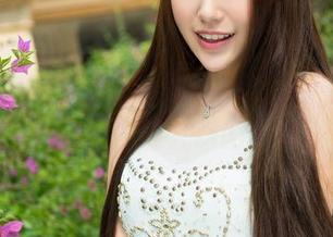 推女神 – 解锁Luvian本能圣诞私拍：让人忍不住多看几眼的套图！
