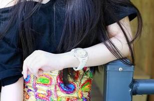推女神 – 歆小兔chobits的日常调皮日记：趁‘资源’不小心滑出手！