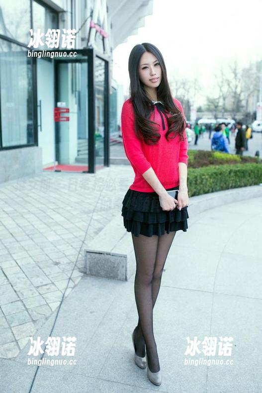 推女郎 - 日常控必看：Yu佳妮写真全集里的奇妙瞬间