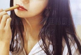 果团网 – 松果儿的高跟鞋私房美图，谁能不心动呢？
