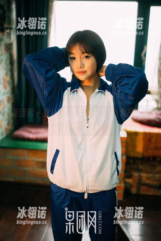 果团网 - 龚玥菲女王新作：最新套图，随便一瞥都是风情万种。