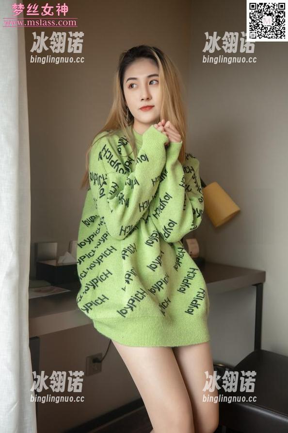 梦丝女神-小朱茵 梦丝女神 - 别眨眼!小朱茵厨娘的原图,图片里藏着无尽的诱惑!