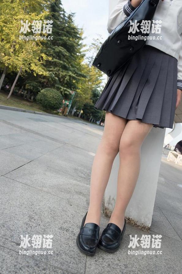 森萝财团 森萝财团最新写真更新:苗丝梦的故事,真让人意犹未尽。
