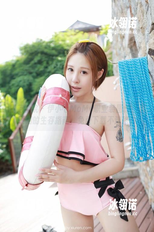 模范学院-伊小七MoMo 模范学院 - 伊小七MoMo职业装图册:瓶颈期的生存指南,免费下载不迷路!