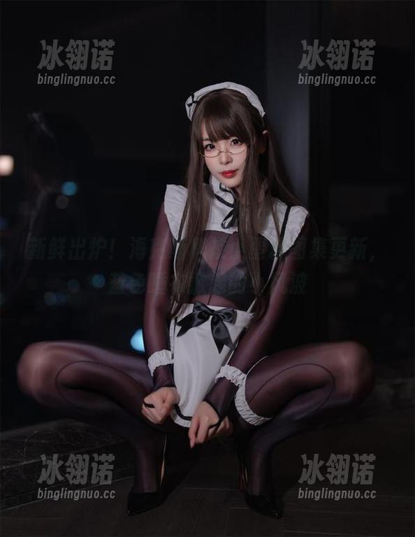 新鲜出炉！海克斯科技小蛋糕图集更新，蓝色睡衣掀起的小风波