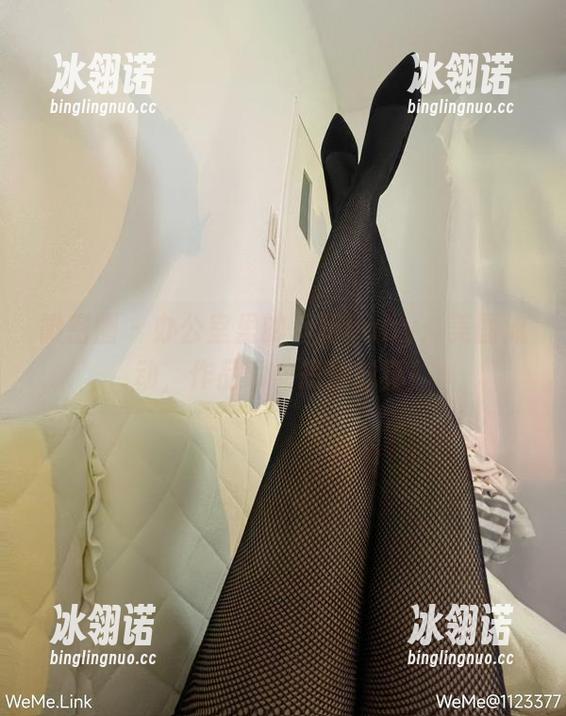 微密圈 - 办公室里的海豚baby：美图流动，作品瞬间短暂成真！